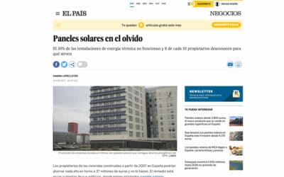 El País – Paneles solares en el olvido